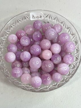 Kunzite Polished Sphere Beads - Lavender Pink